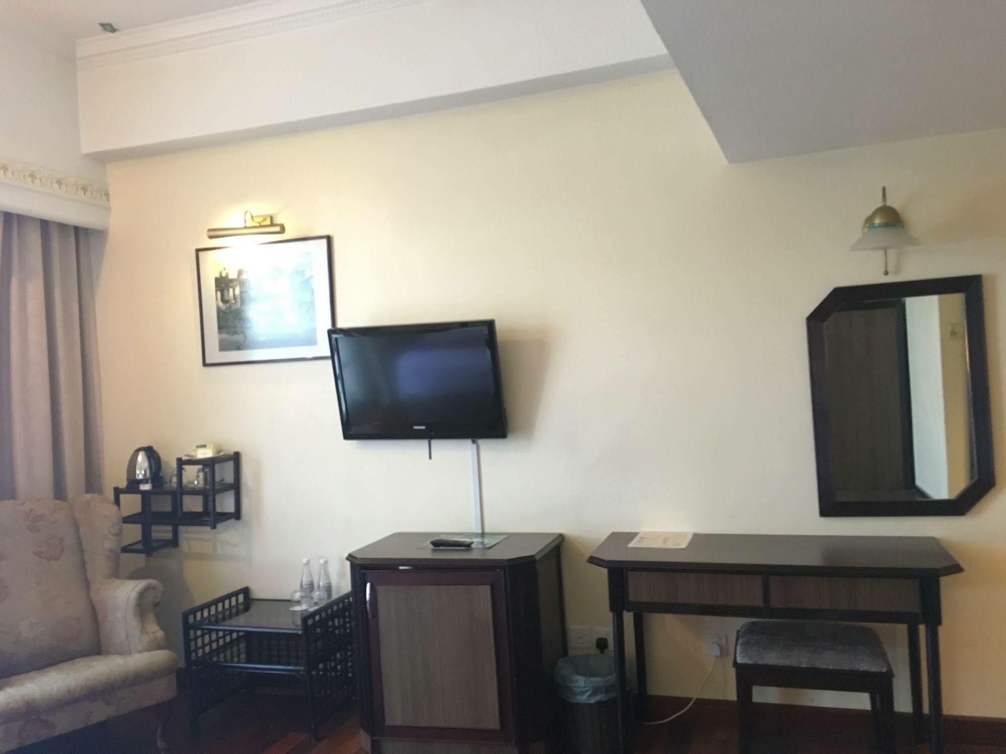 Ac Hotel By Marriott Ίπο Εξωτερικό φωτογραφία