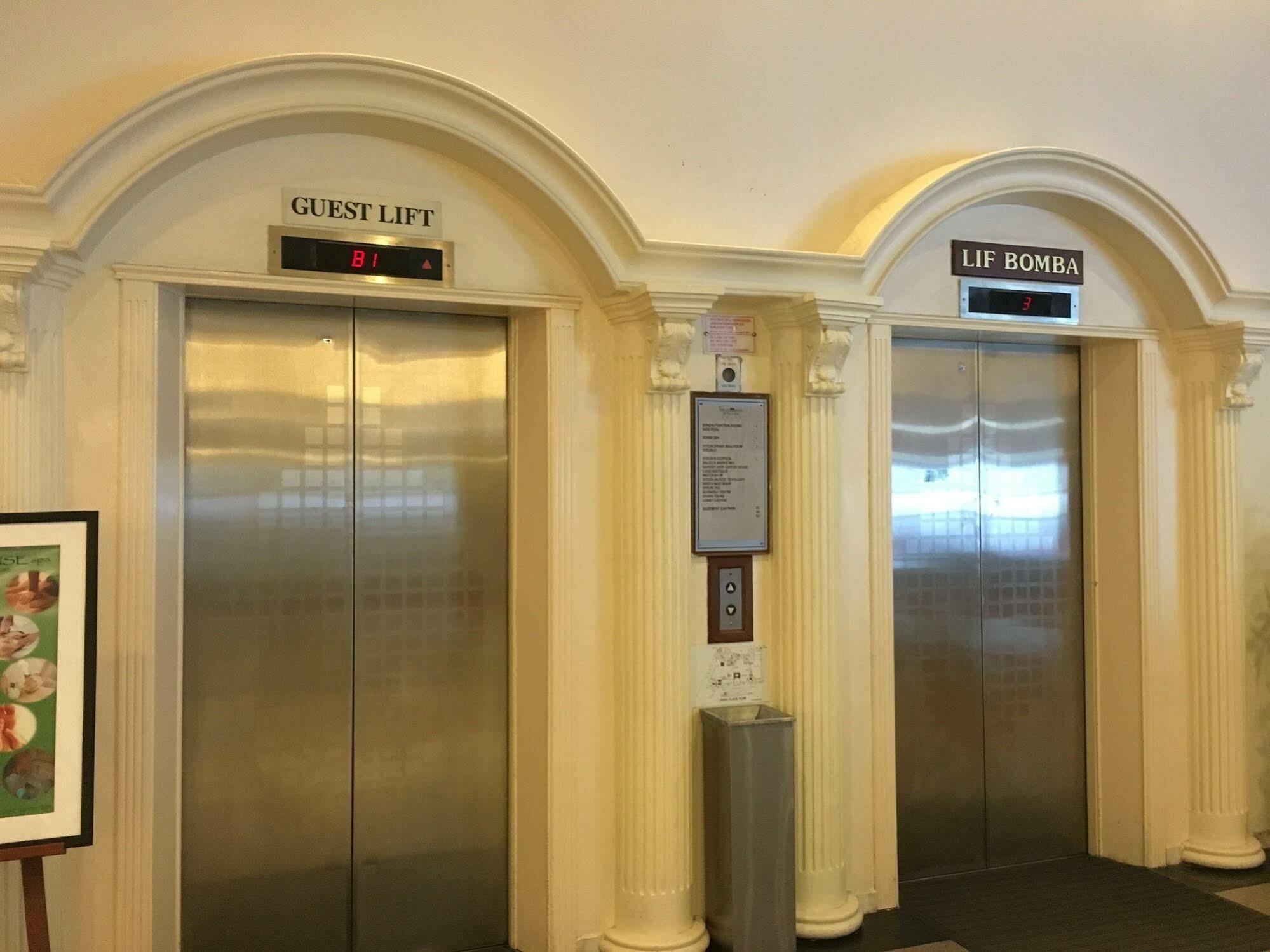 Ac Hotel By Marriott Ίπο Εξωτερικό φωτογραφία