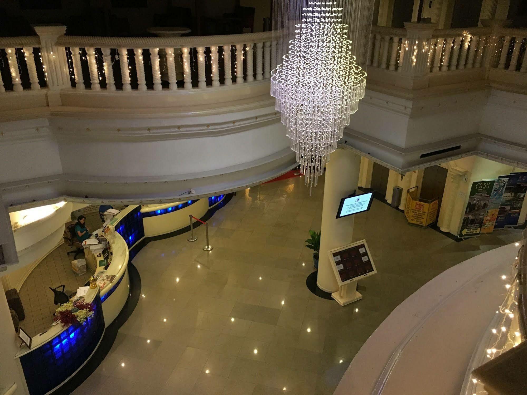 Ac Hotel By Marriott Ίπο Εξωτερικό φωτογραφία